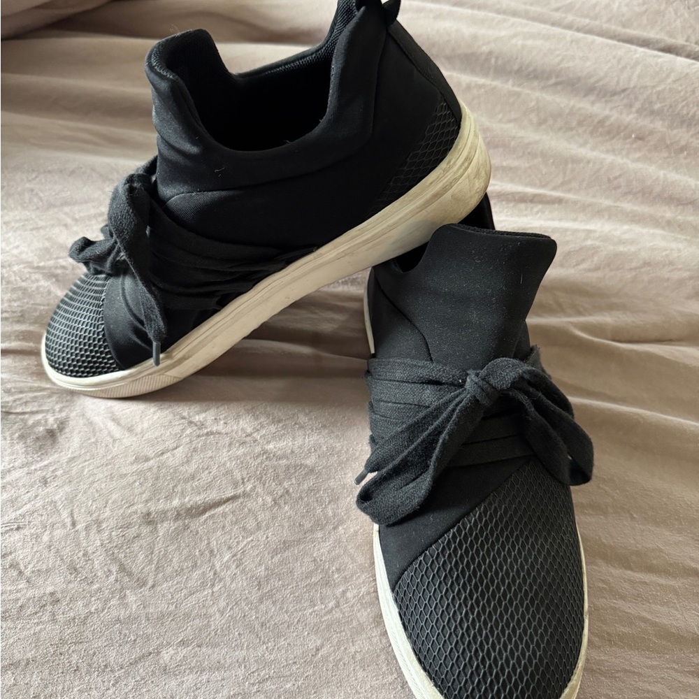 Black Women's Sneakers Steve Madden size 8